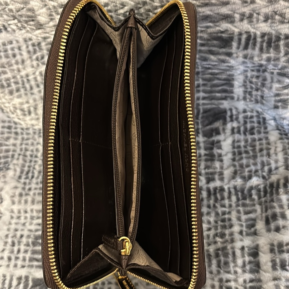 Wallet - Picture 3 of 4